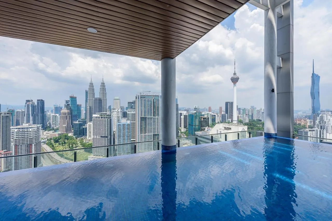 Penthouse Sky Jacuzzi At Klcc Apartment Kuala Lumpur