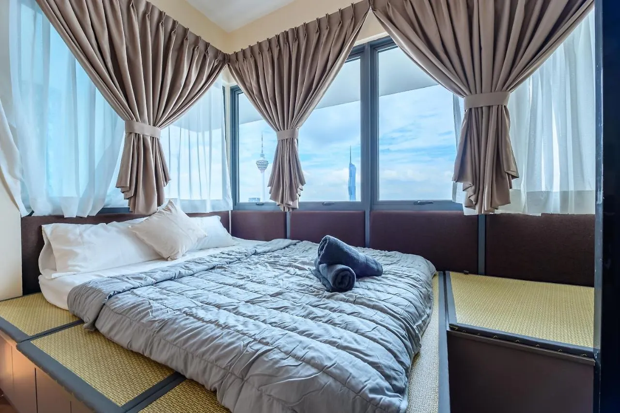 Penthouse Sky Jacuzzi At Klcc Apartment Kuala Lumpur
