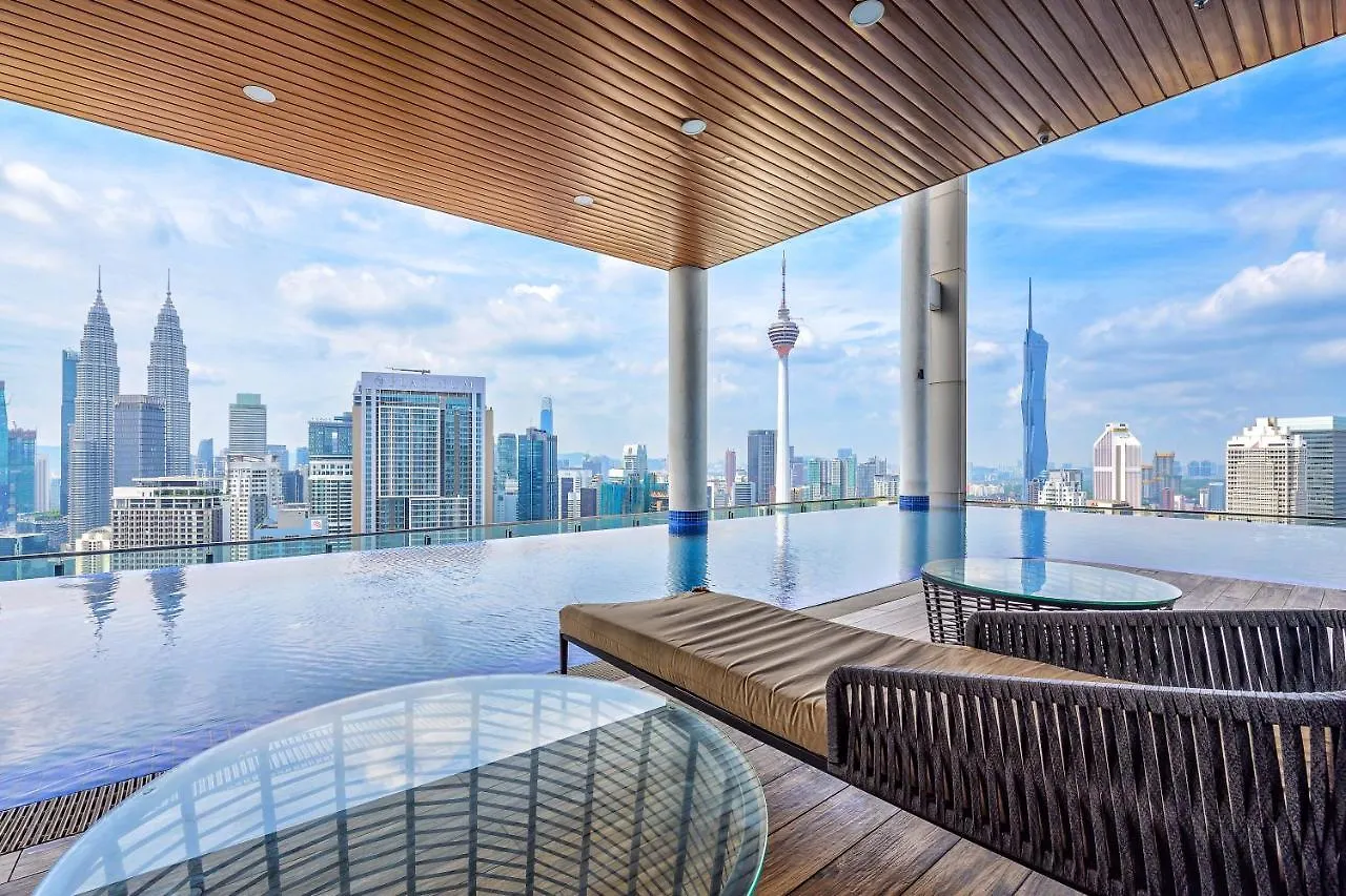 Penthouse Sky Jacuzzi At Klcc Apartment Kuala Lumpur Malaysia